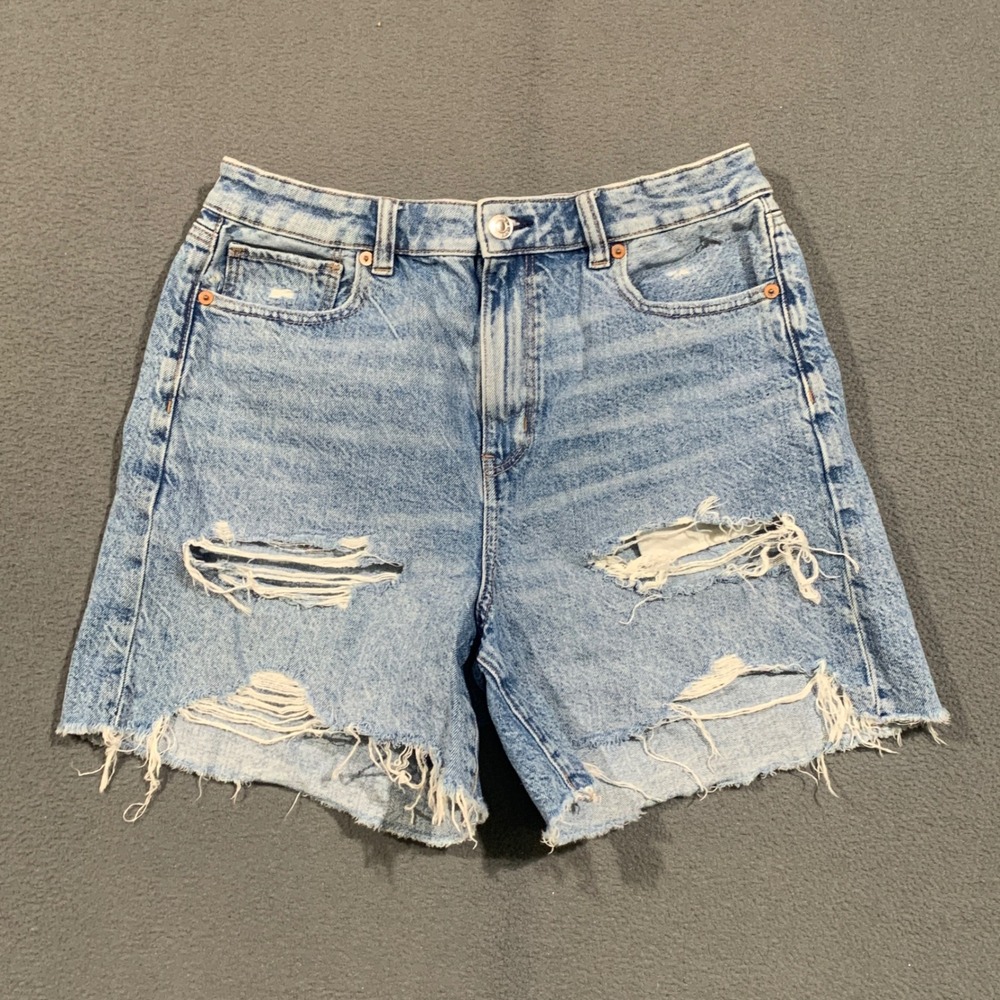 American Eagle Mom Short Women 8 Light Wash Distressed High Rise Denim Y2K